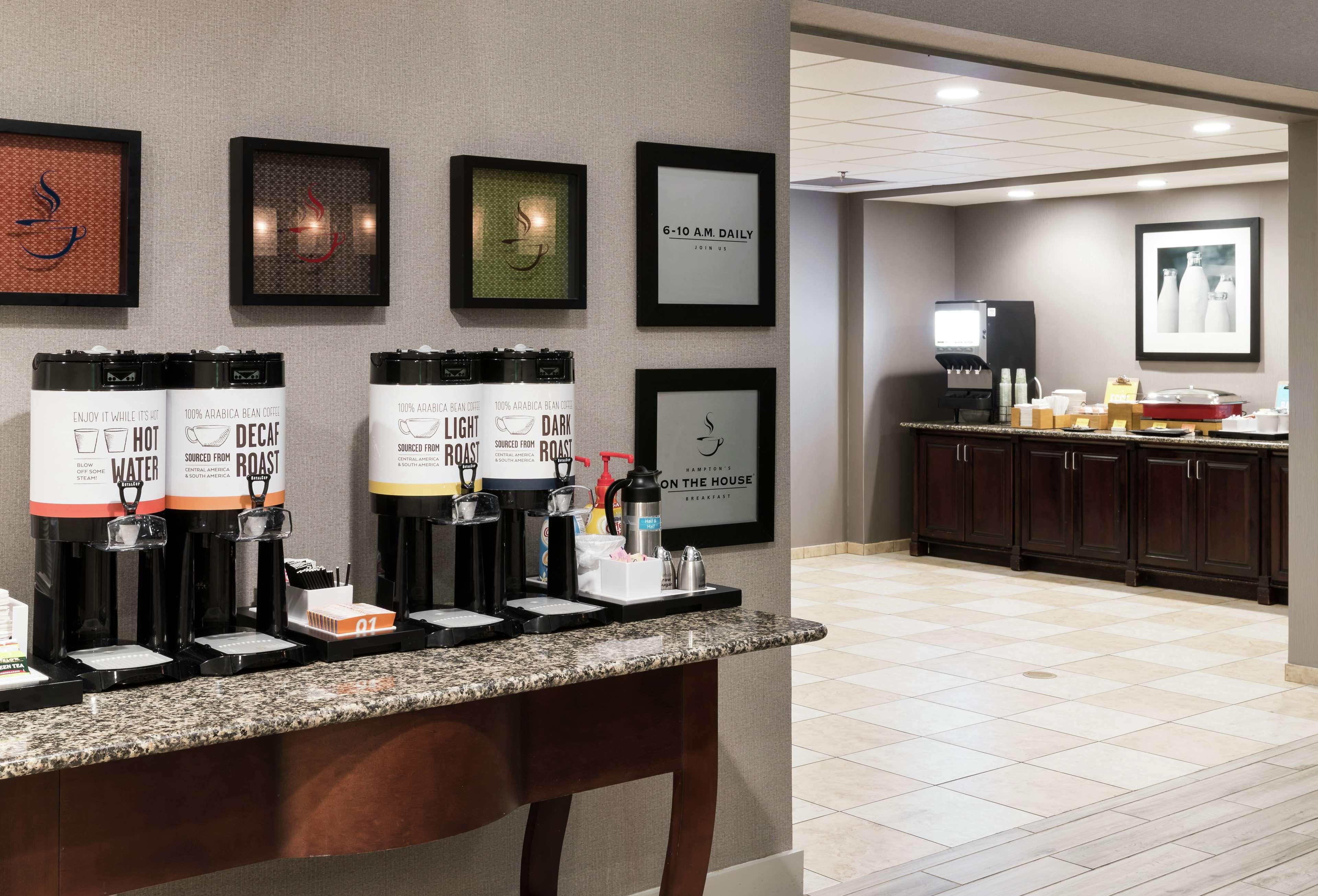 Hampton Inn & Suites Panama City Beach-Pier Park Area Exterior photo